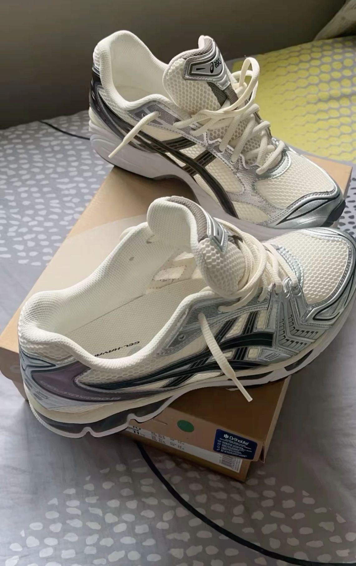 Gel-Kayano 14 — Cream / Silver