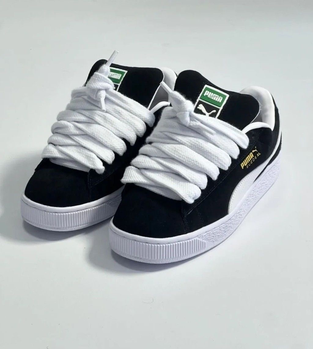 Suede XL — Black / White